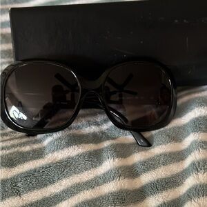 Fendi Black Oversized Sunglasses